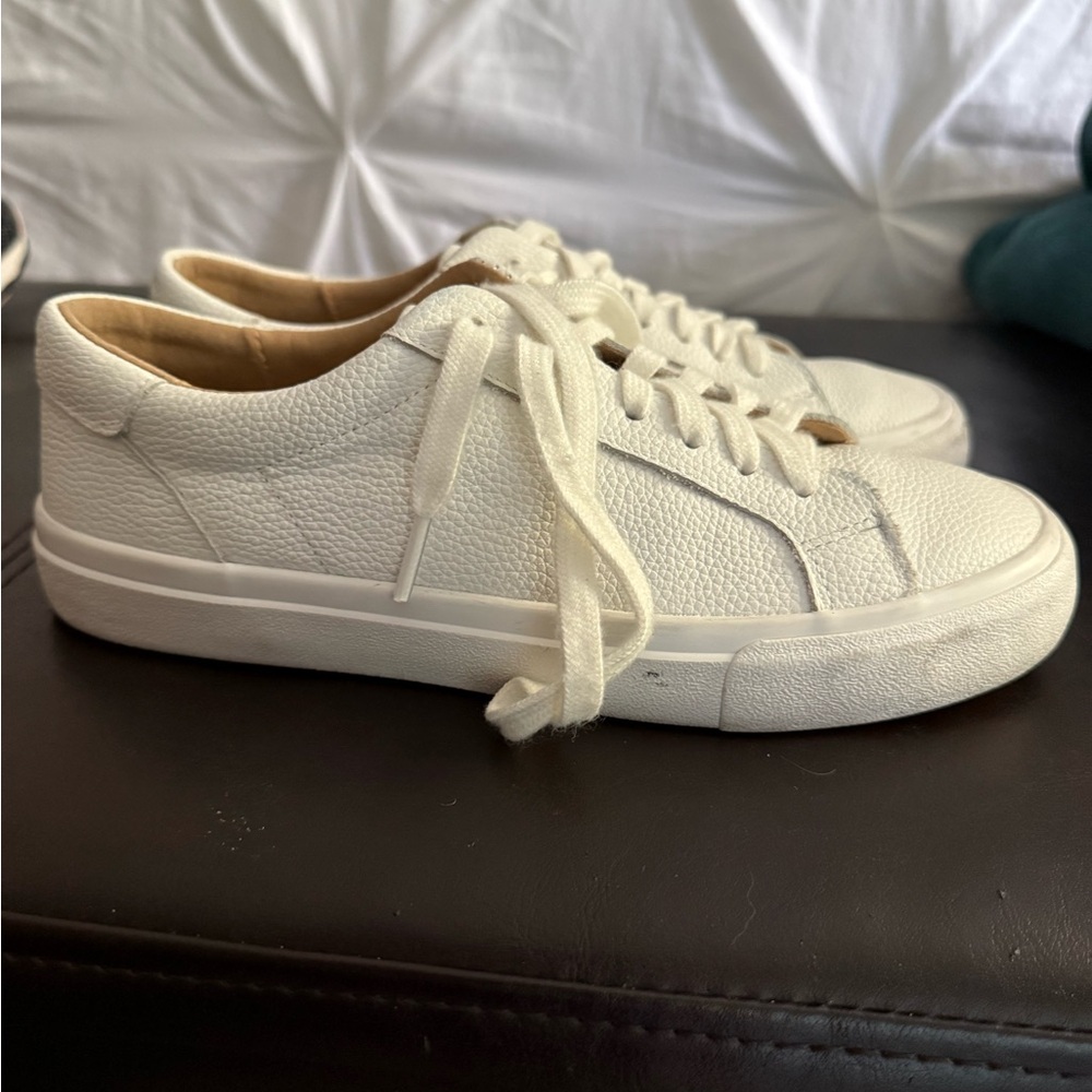 Lucky brand white leather Low-Top Sneakers